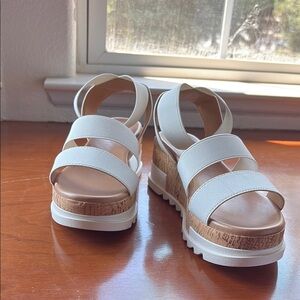 NWOT Soda White Platform Sandals